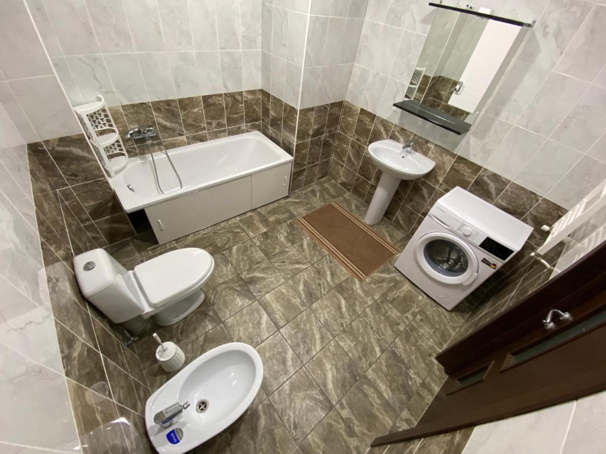 Sky House Central Apartment Chişinau Exteriör bild